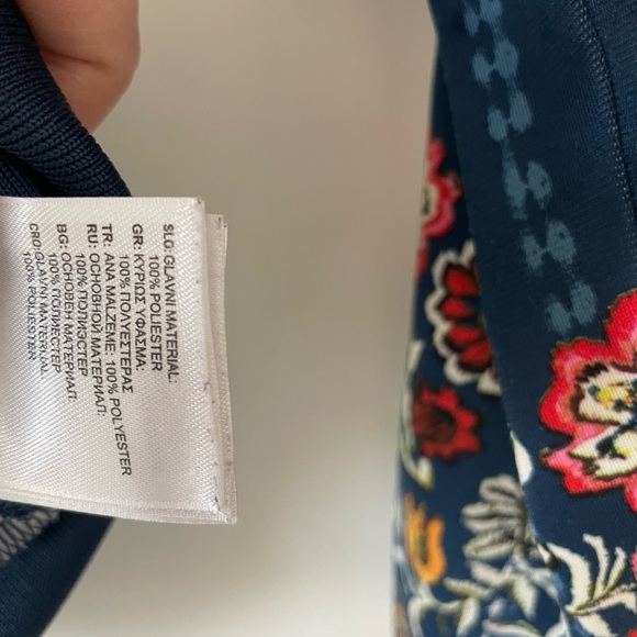 Adidas Originals x farm rio track jacket -Ciranderia Firebird - size small - Picture 4 of 4